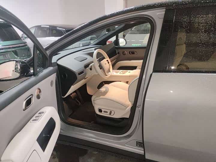 Фото 7 - LiXiang i6