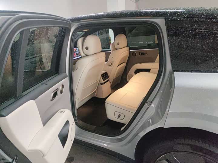 Фото 8 - LiXiang i6