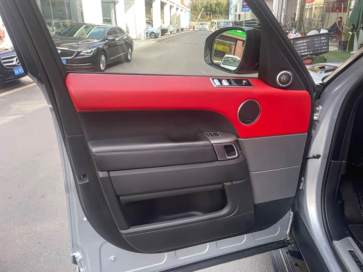 Фото 6 - Land Rover Range Rover Sport