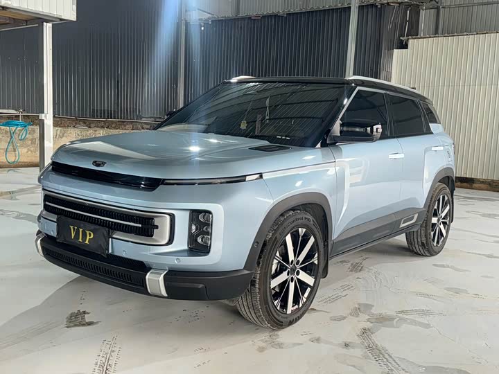 Фото 3 - Geely Icon