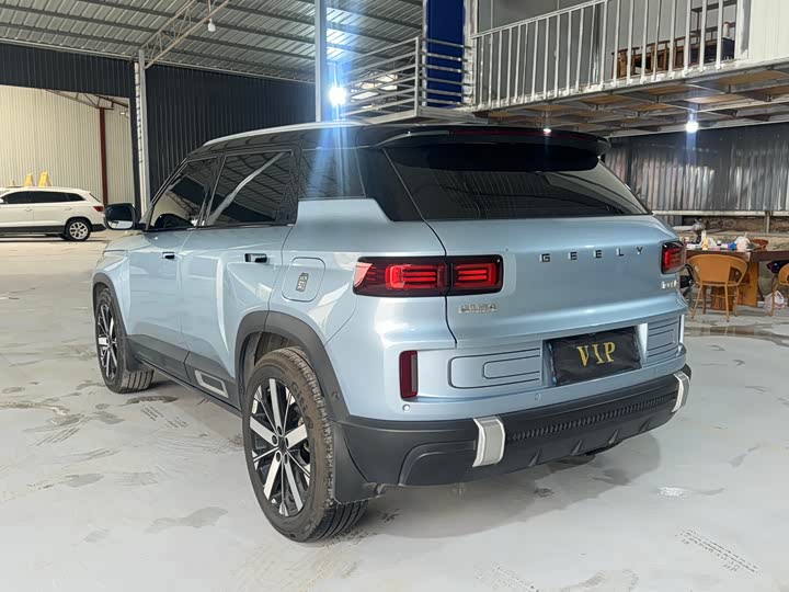 Фото 6 - Geely Icon