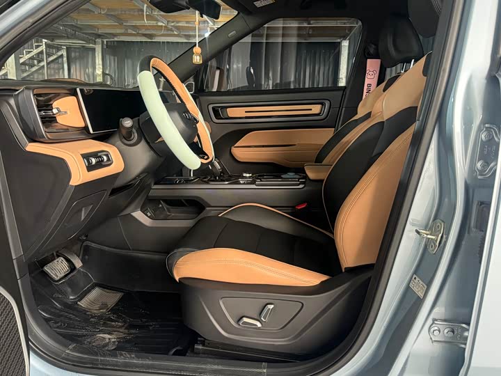 Фото 8 - Geely Icon