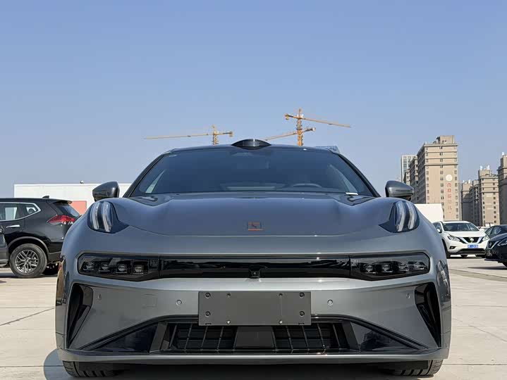 Фото 2 - Zeekr 001