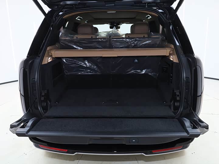 Photo 7 - Land Rover Range Rover