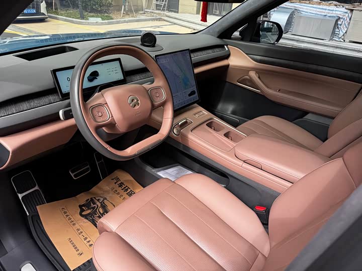 Фото 6 - Nio ES8