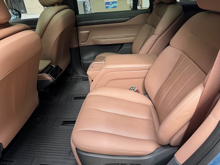 Фото 7 - Nio ES8