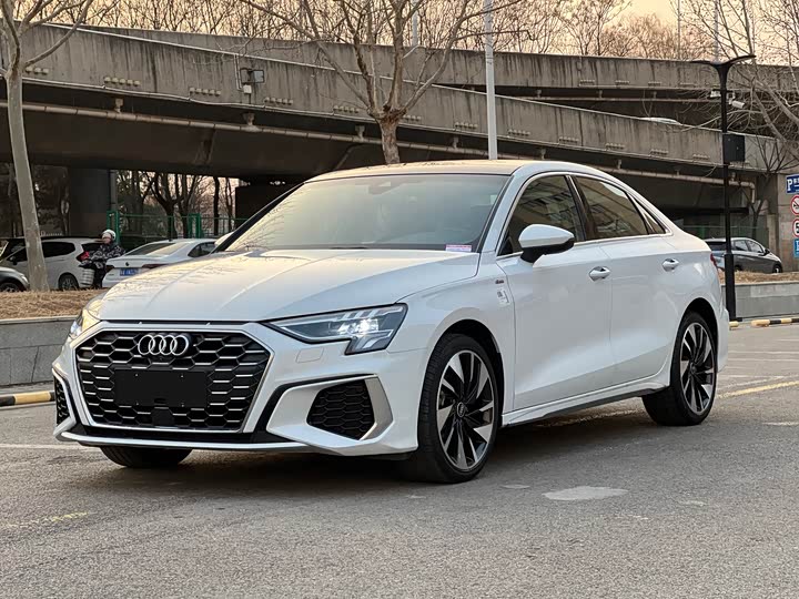 Фото 1 - Audi A3