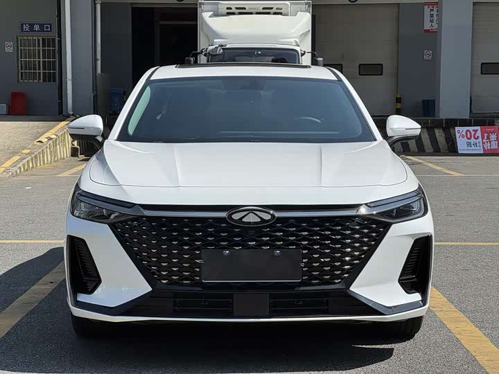 Photo 2 - Chery Fulwin A8