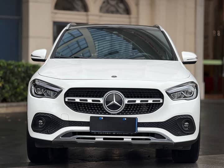Фото 2 - Mercedes-Benz GLA-Class