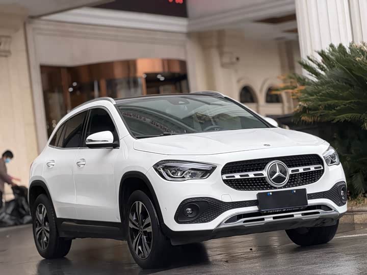 Фото 3 - Mercedes-Benz GLA-Class