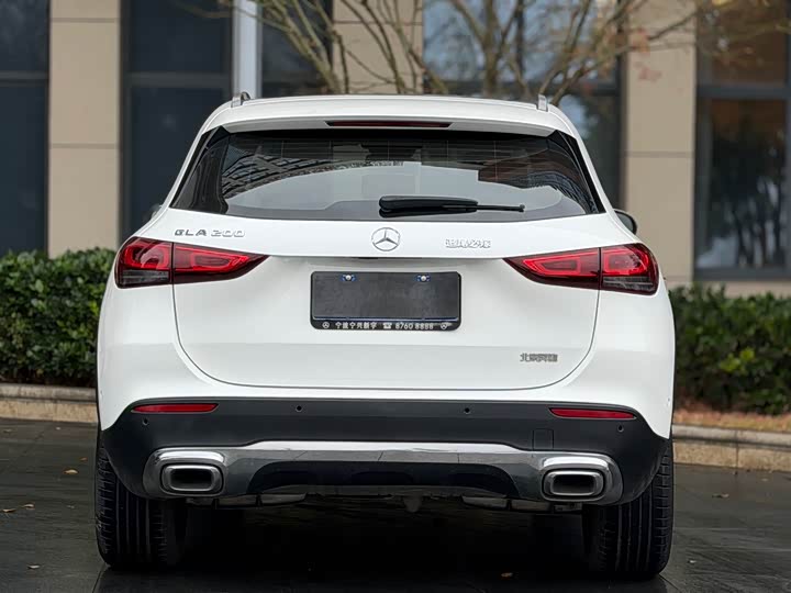 Фото 9 - Mercedes-Benz GLA-Class