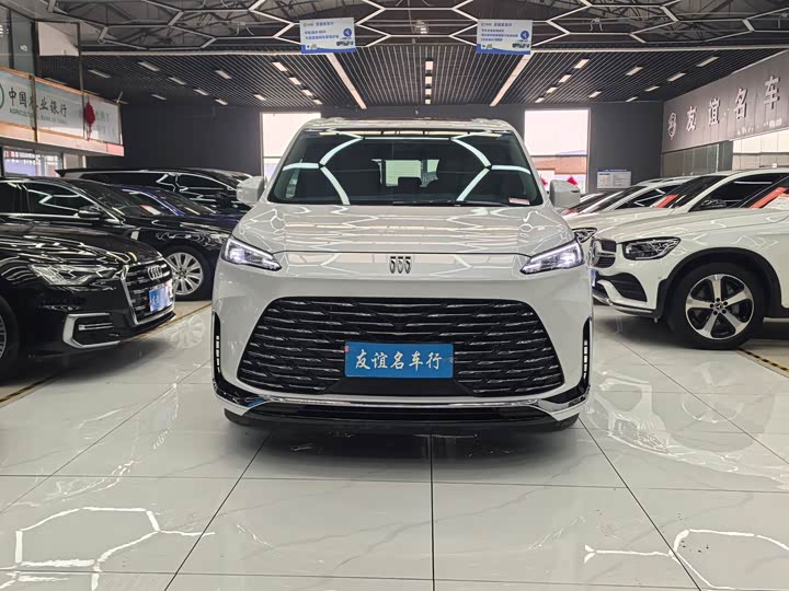 Фото 1 - Buick GL8 ES