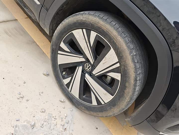 Photo 6 - Volkswagen Teramont Pro