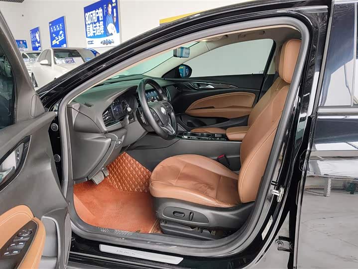 Фото 9 - Buick Regal