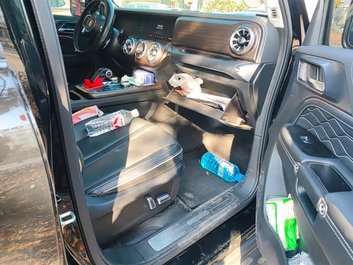 Фото 8 - Tank 300