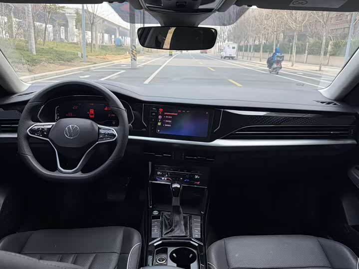 Photo 5 - Volkswagen Passat