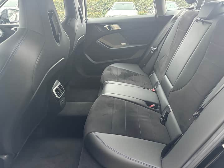 Фото 8 - BMW 2 Series