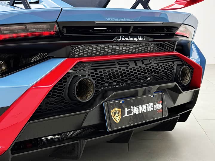 Фото 9 - Lamborghini Huracán