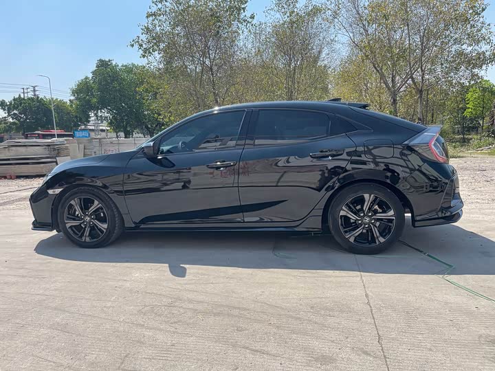 Photo 5 - Honda Civic