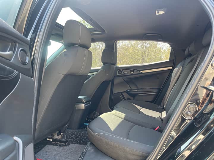 Photo 7 - Honda Civic