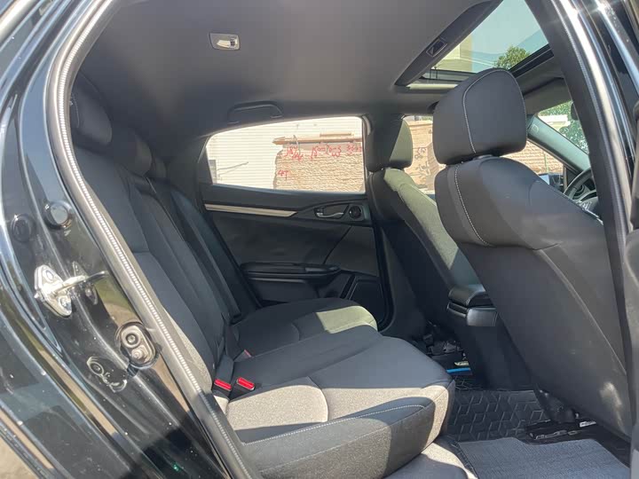 Photo 9 - Honda Civic