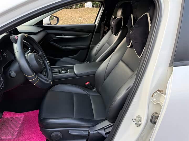 Photo 8 - Mazda 3 (Axela)