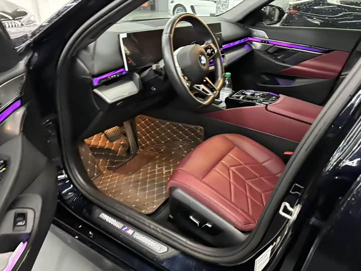 Фото 4 - BMW 5 Series