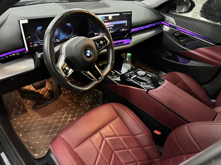 Фото 9 - BMW 5 Series