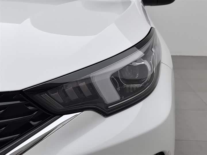 Фото 7 - Chery Omoda S5 (Arrizo 5 Plus)