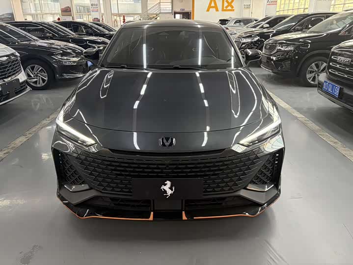 Фото 2 - Changan UNI-V