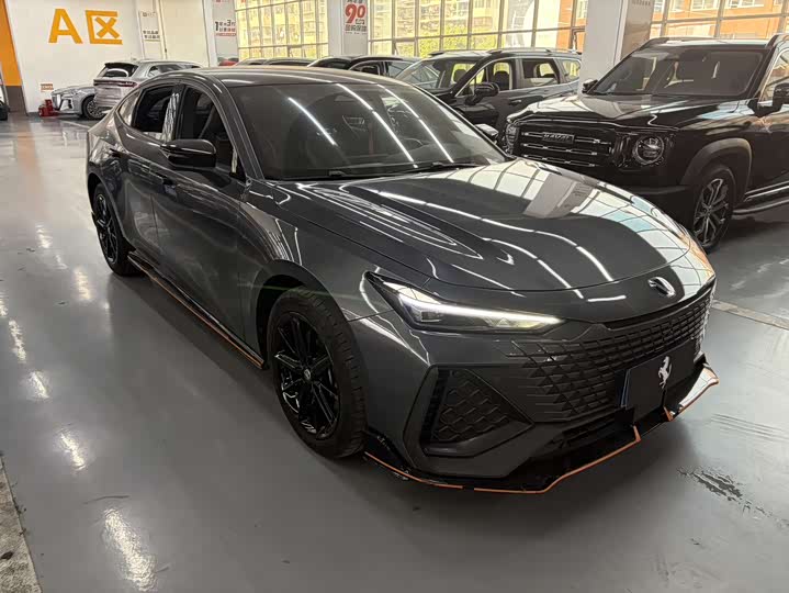 Фото 3 - Changan UNI-V