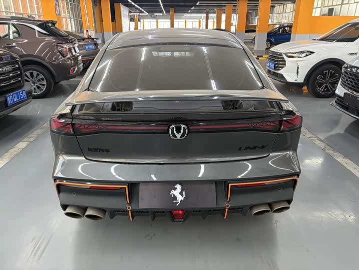 Фото 9 - Changan UNI-V