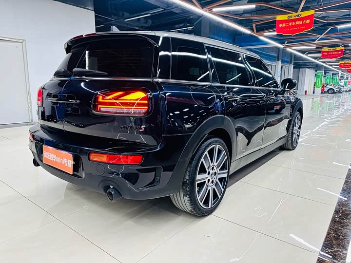 Фото 5 - Mini Clubman