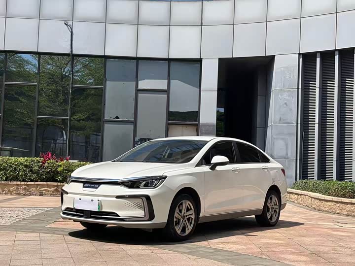 Фото 1 - Beijing EU5