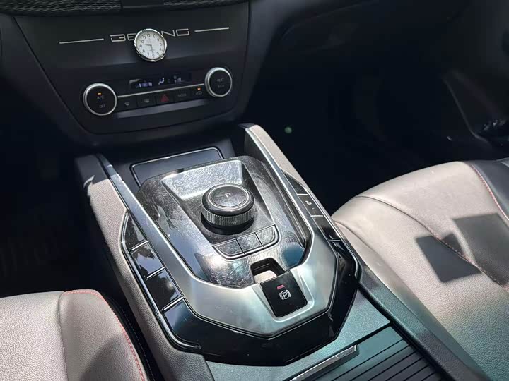 Фото 9 - Beijing EU5