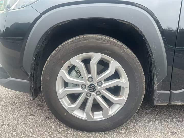 Photo 7 - Toyota Frontlander