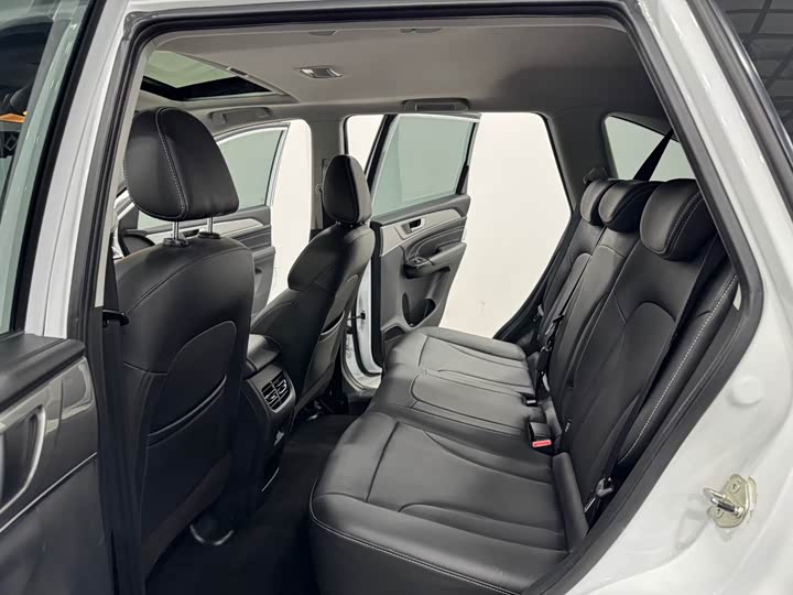 Фото 6 - Haval M6