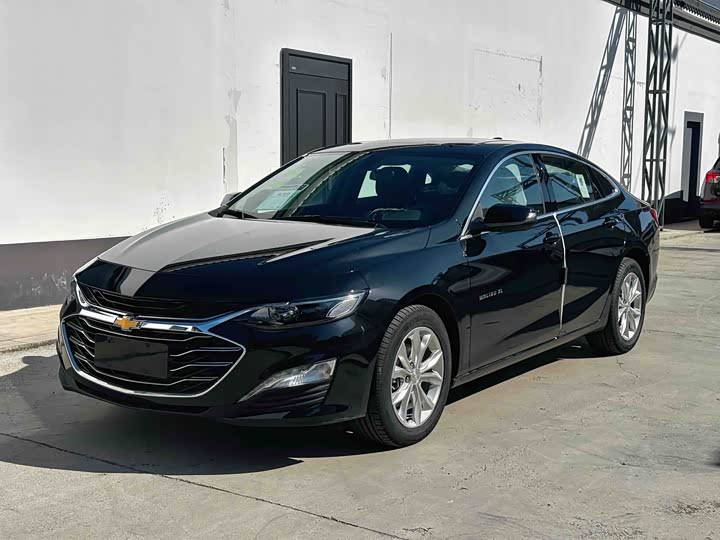 Фото 2 - Chevrolet Malibu XL
