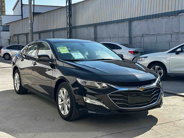 Фото 3 - Chevrolet Malibu XL