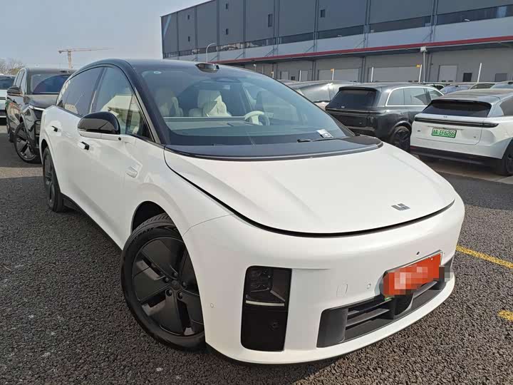 Фото 3 - LiXiang i6