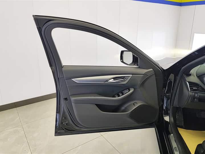 Photo 7 - Cadillac CT5