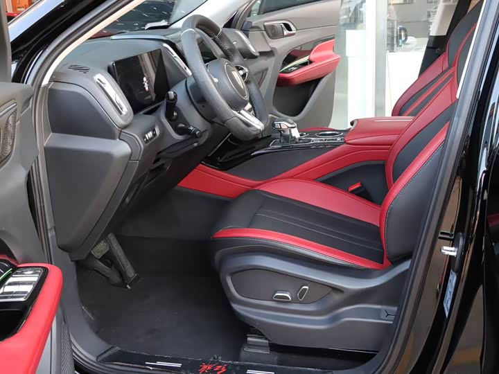 Фото 4 - Hongqi HS3