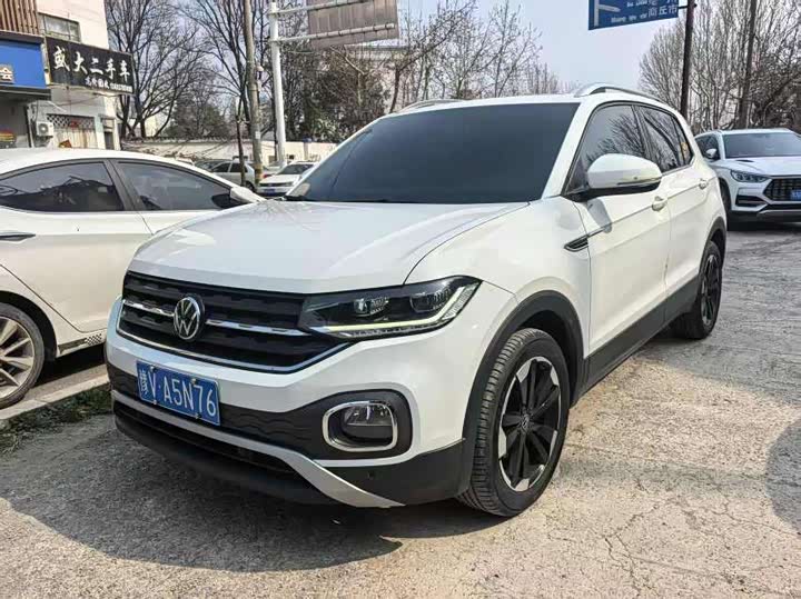 Фото 1 - Volkswagen Tacqua