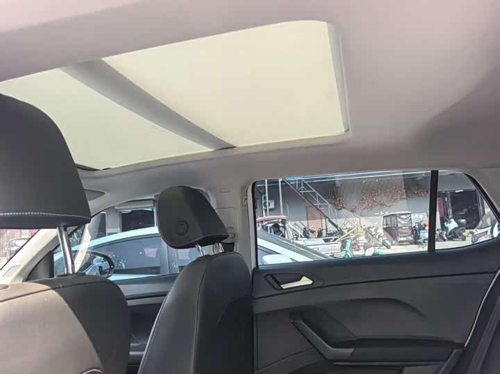 Фото 6 - Volkswagen Tacqua