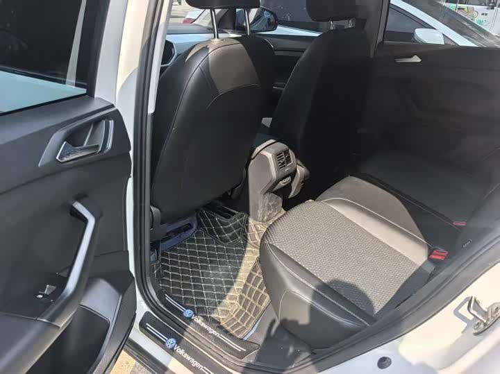 Фото 9 - Volkswagen Tacqua