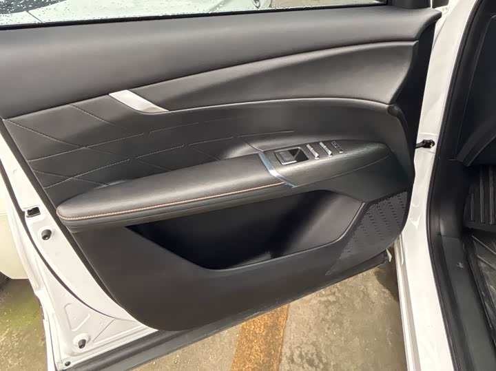 Фото 8 - Changan CS75 Plus