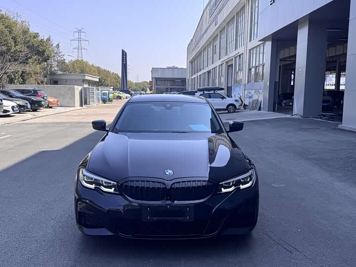 Photo 2 - BMW 3 Series