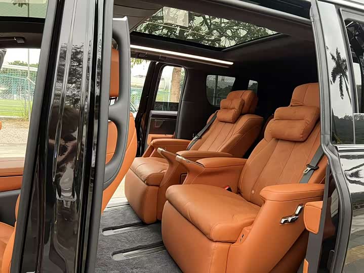 Фото 8 - Buick OMPV