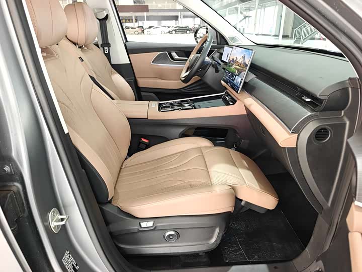 Chery Tiggo 8L 2024 2024款 2.0T 两驱尊贵版 5座