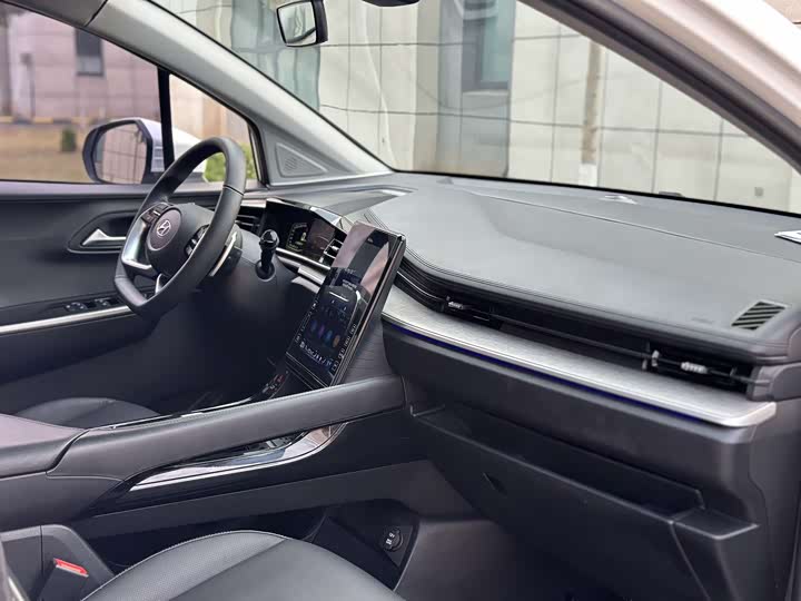 Фото 8 - Hyundai Custo